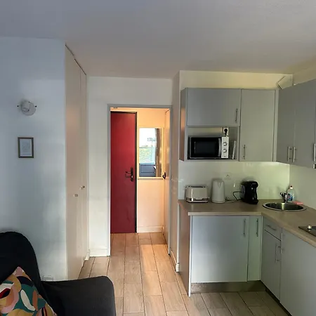 Le - 10 Min - 3 Min Gare Apartment *